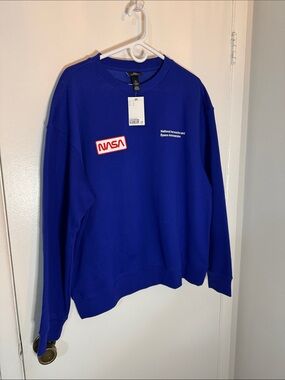 H&M Royal Blue NASA Relaxed Fit Crewneck Sweatshirt Men’s Large NWT
